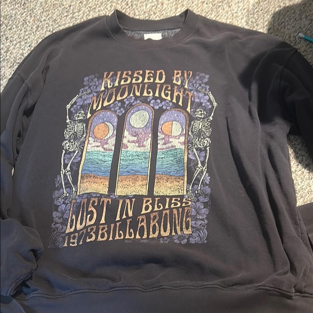 Billabong Black Crewneck Sweater with Beach Graphic